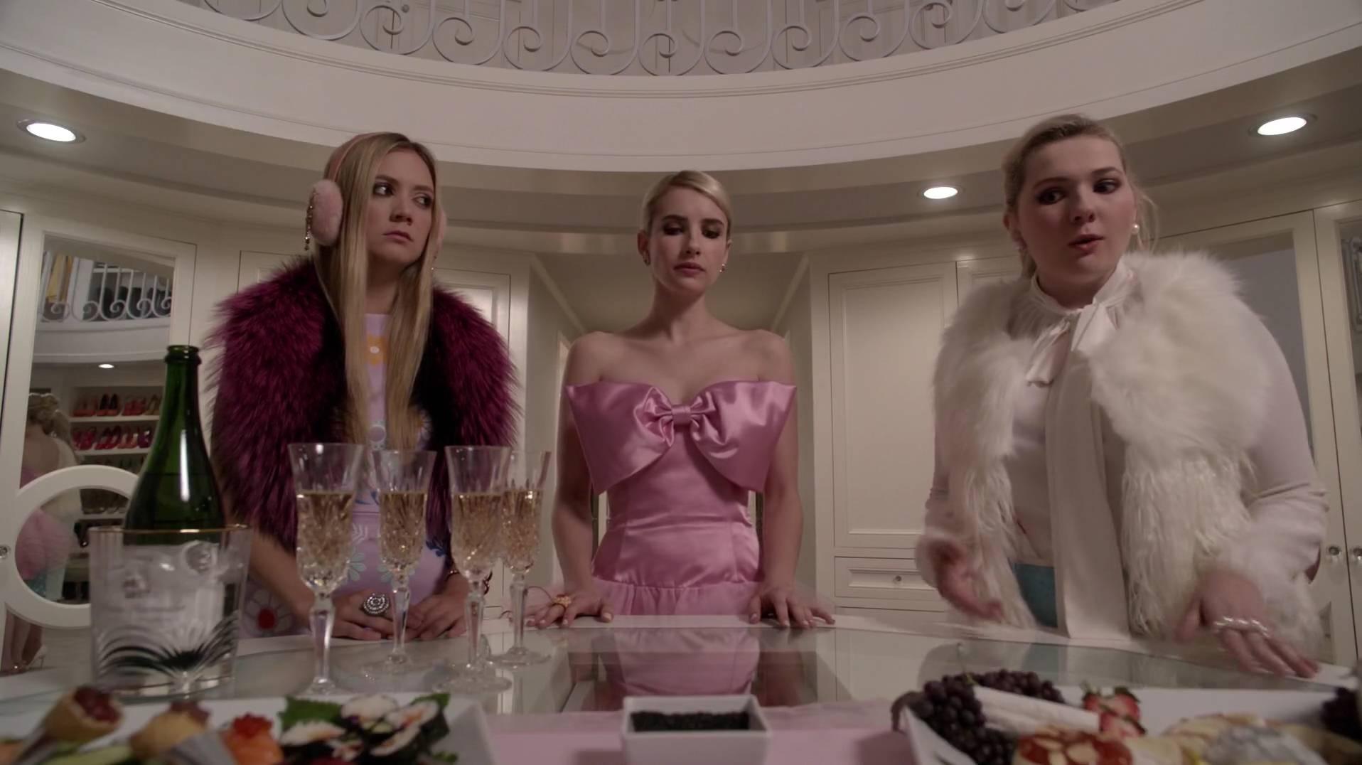 SQ_S01E09_237.jpg SQ_S01E09_237.jpg