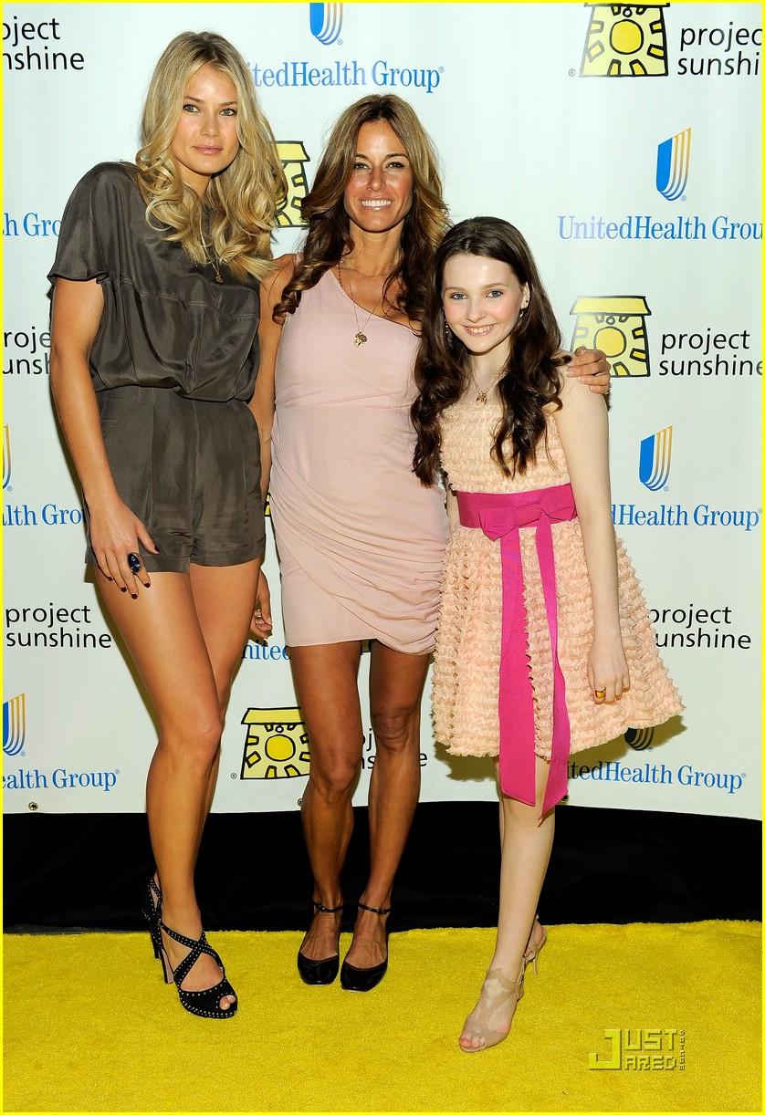 2010_Project_Sunshine_Benefit001_(8).jpg 2010_Project_Sunshine_Benefit001_(8).jpg