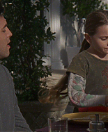 Filename=vlcsnap-133745.png
Filesize=344KiB
Dimensions=480x352
Date added=Apr 13, 2007 vlcsnap-133745.png