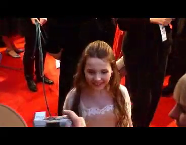 2007BAFTAawards-withfans-00009.png