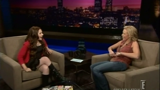 AbigailChelseaLately00030.png