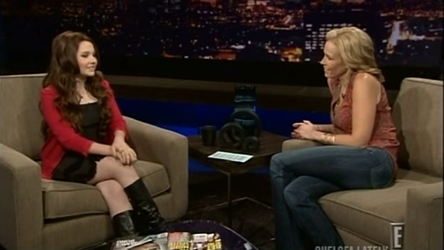 AbigailChelseaLately00156.png