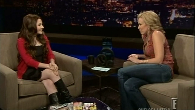 AbigailChelseaLately00159.png