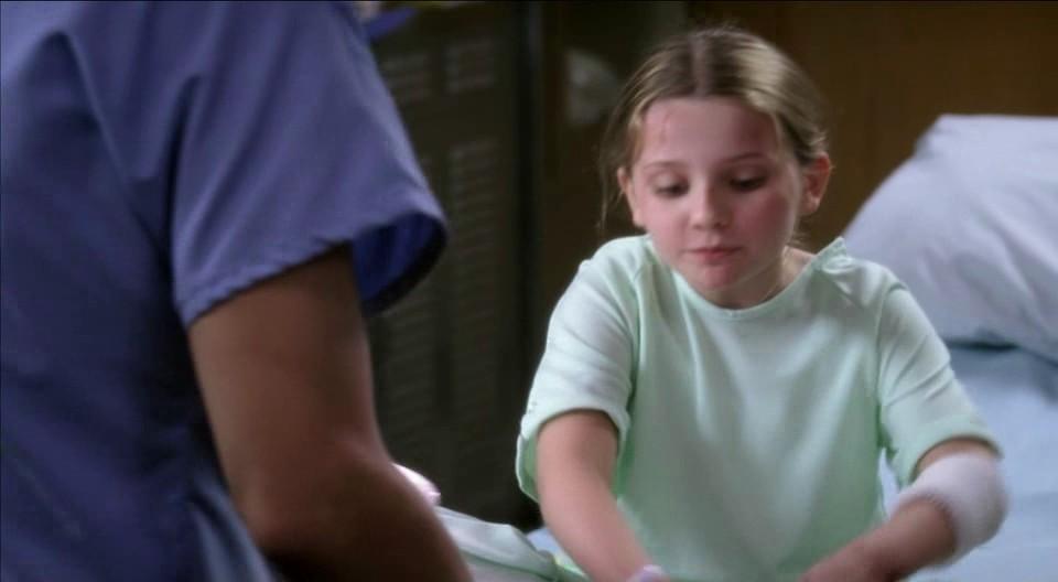 AbbieGreysAnatomy_227.jpg