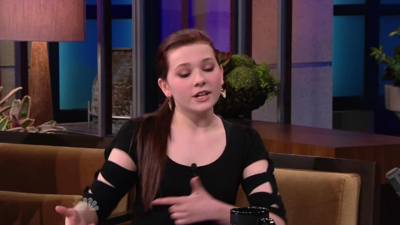 AbigailBreslinJayLeno232515.jpg