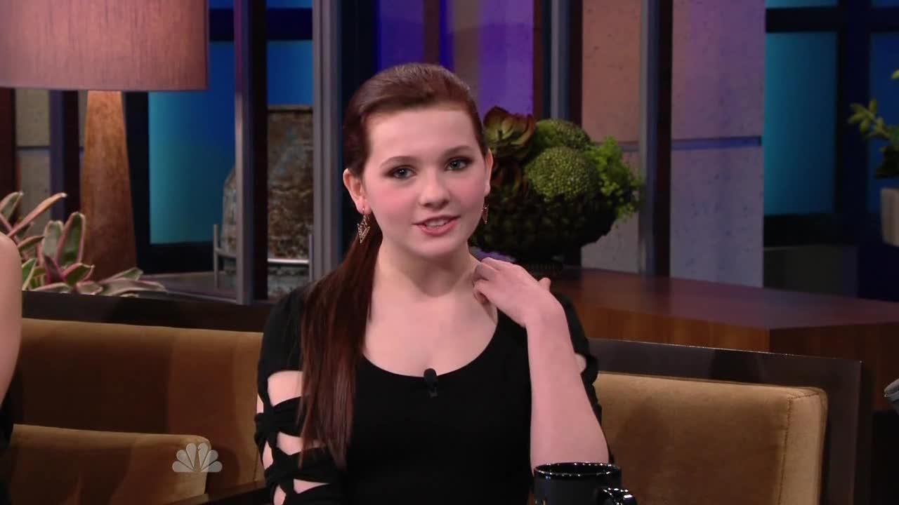 AbigailBreslinJayLeno233638.jpg