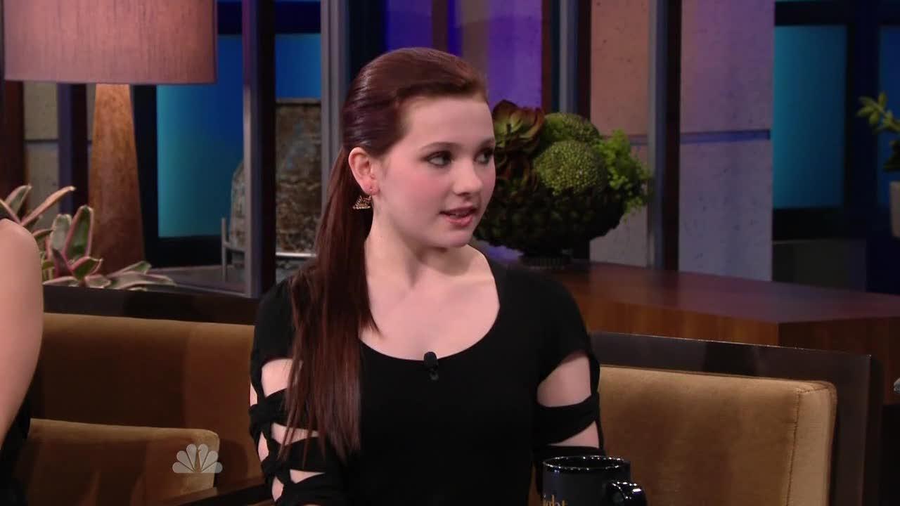 AbigailBreslinJayLeno234986.jpg