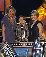 MSKCast-MTVAwardsPresenting00010.png