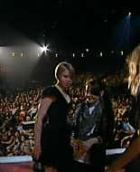 MSKCast-MTVAwardsPresenting00045.png