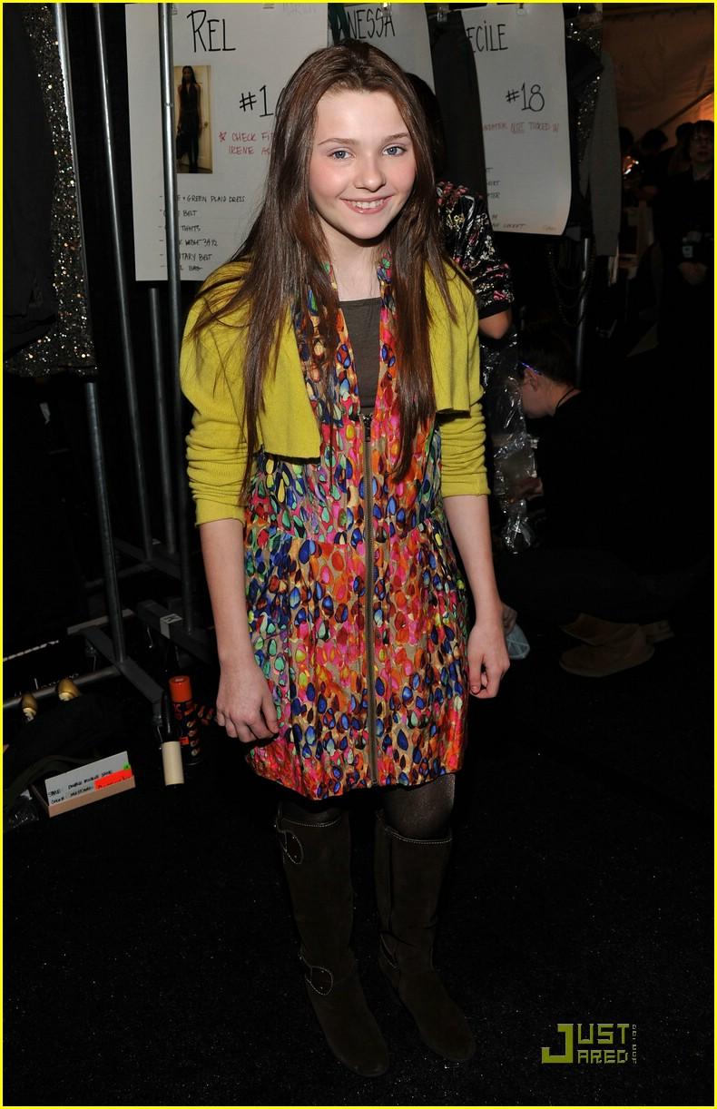 NanetteLeopreRunwayShow-022hq.jpg NanetteLeopreRunwayShow-022hq.jpg