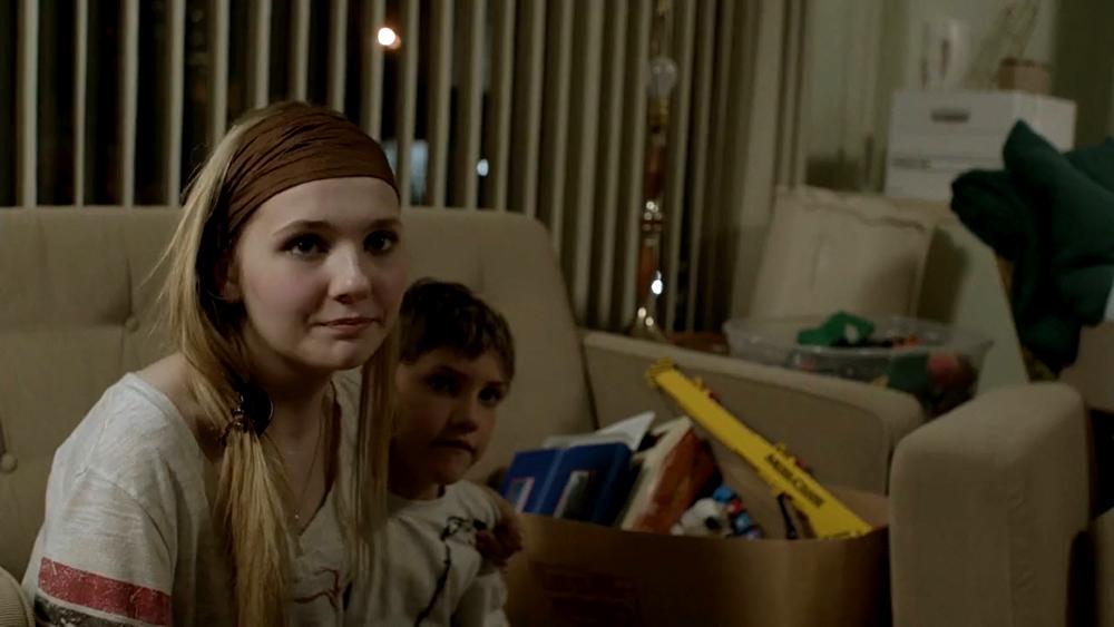 abigailbreslin-perfectsisters-00304.jpg