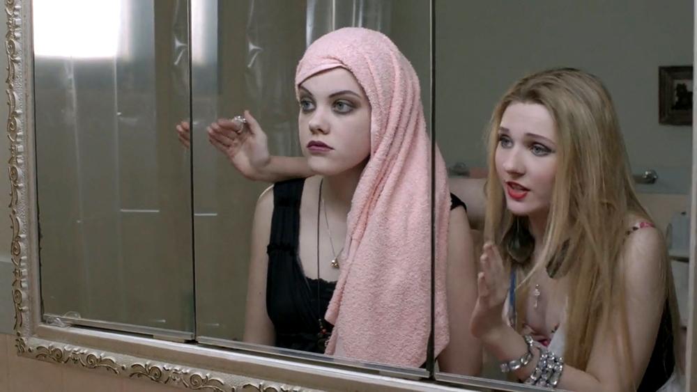 abigailbreslin-perfectsisters-00396.jpg