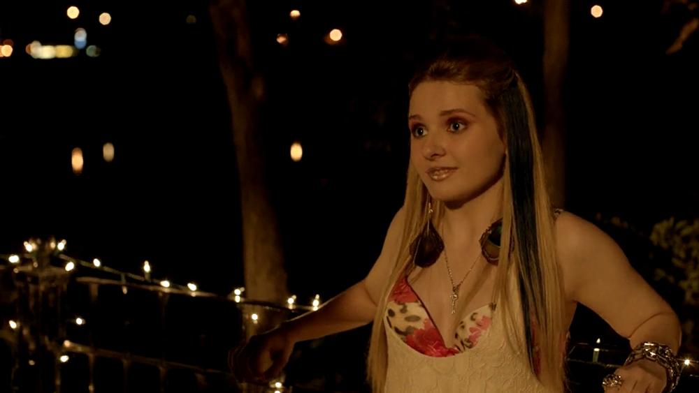 abigailbreslin-perfectsisters-00971.jpg