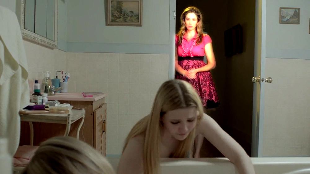 abigailbreslin-perfectsisters-01138.jpg