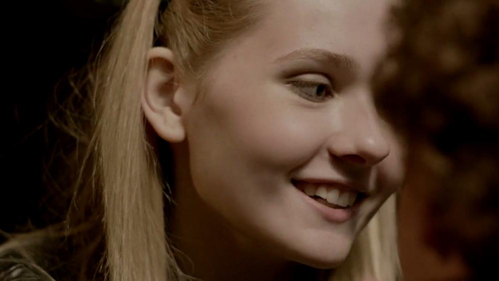 abigailbreslin-perfectsisters-01473.jpg
