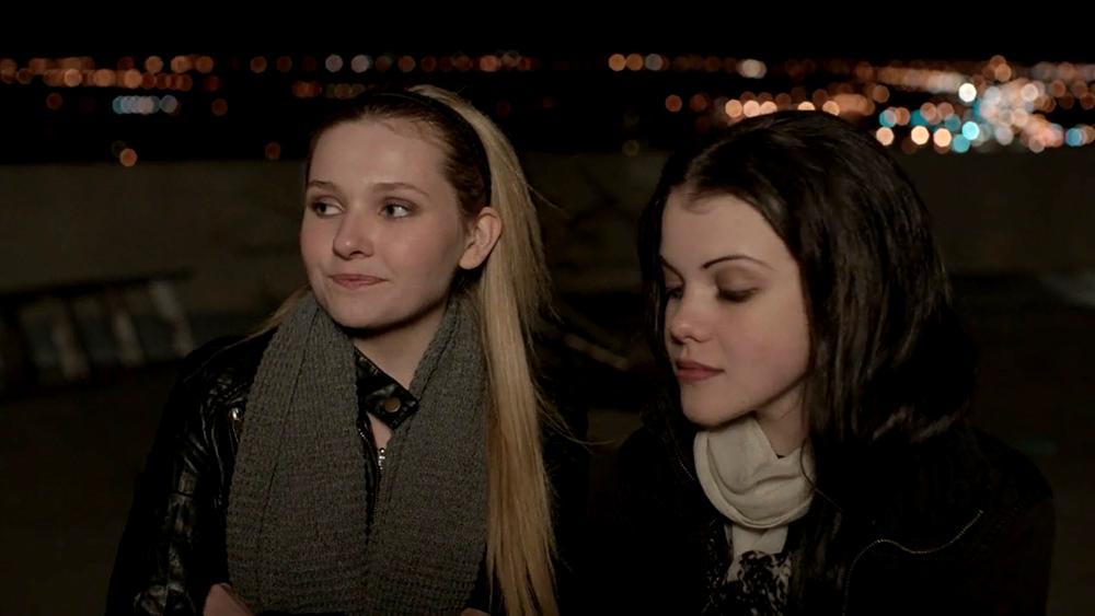 abigailbreslin-perfectsisters-01561.jpg