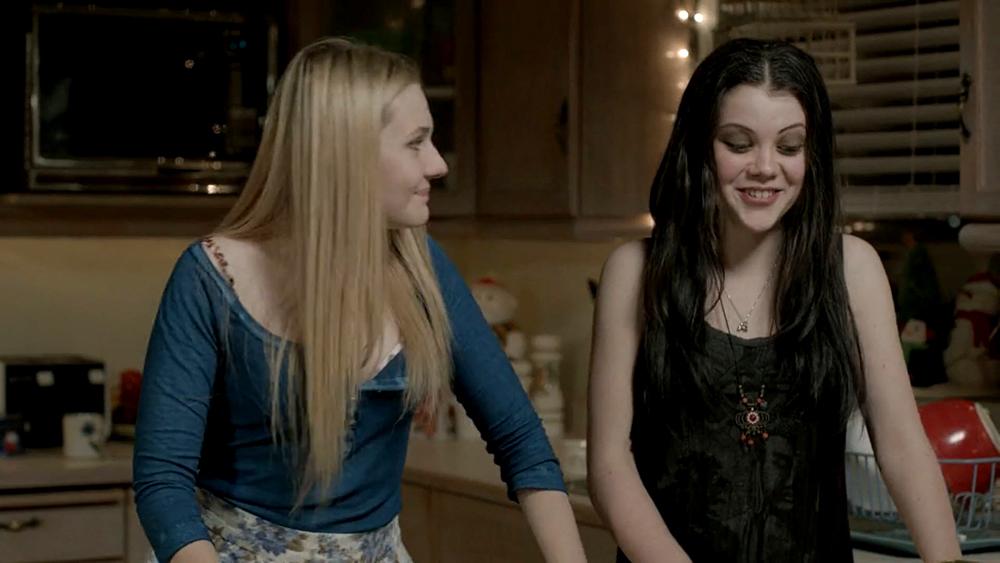 abigailbreslin-perfectsisters-01633.jpg