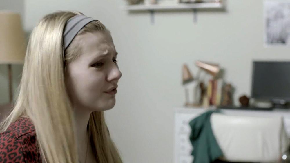 abigailbreslin-perfectsisters-02323.jpg