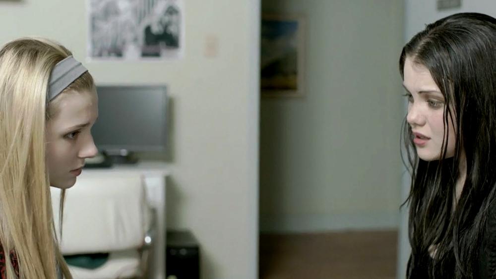 abigailbreslin-perfectsisters-02350.jpg