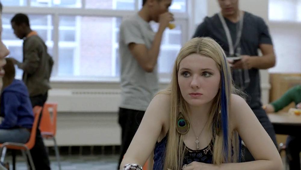 abigailbreslin-perfectsisters-02440.jpg