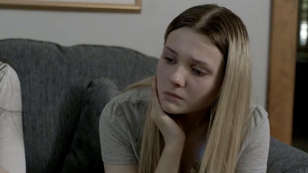 abigailbreslin-perfectsisters-05637.jpg
