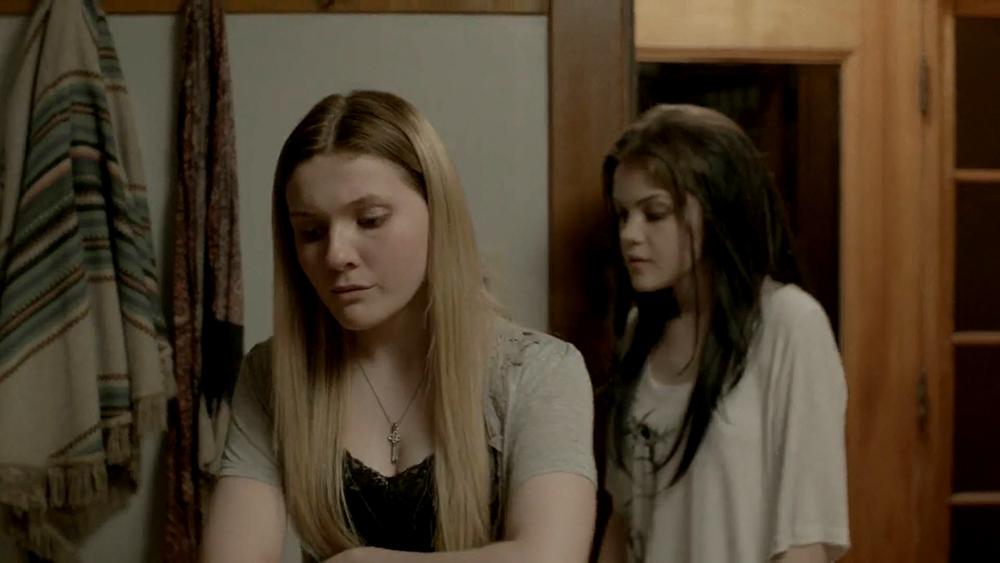 abigailbreslin-perfectsisters-05650.jpg