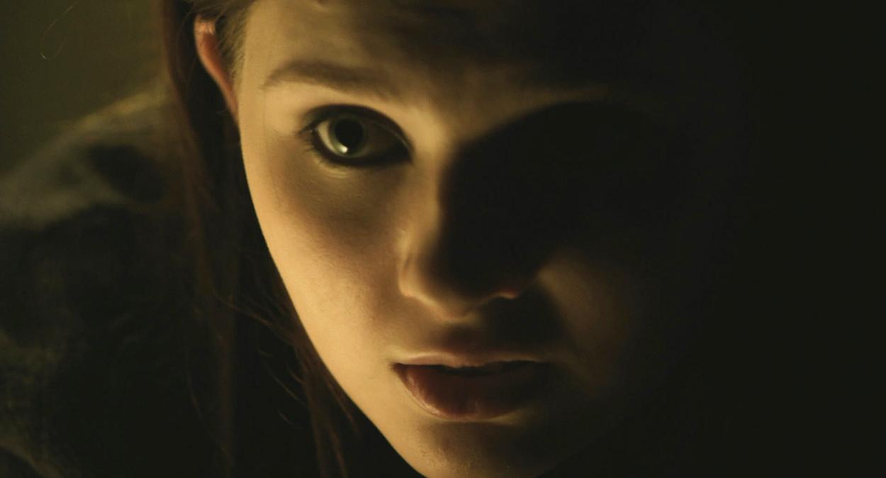 abigailbreslin-thehunter01112.jpg