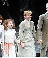 Filename=MWphotocall-021.jpg
Filesize=23KiB
Dimensions=440x325
Date added=Mar 04, 2010 MWphotocall-021.jpg