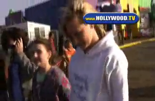 FilmingMSK-21May2009-00022.png FilmingMSK-21May2009-00022.png