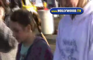 FilmingMSK-21May2009-00040.png FilmingMSK-21May2009-00040.png