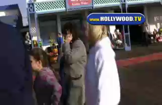 FilmingMSK-21May2009-00045.png FilmingMSK-21May2009-00045.png