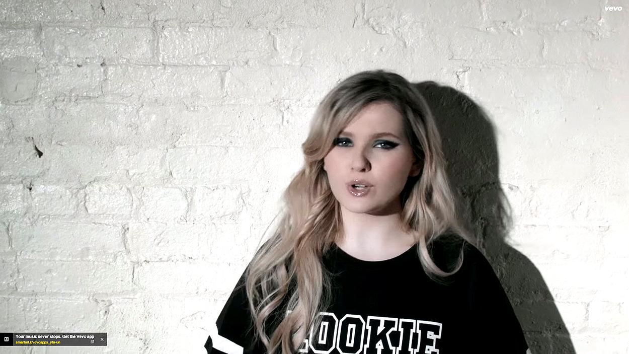 abigailbreslin-yousuck-00041.jpg abigailbreslin-yousuck-00041.jpg