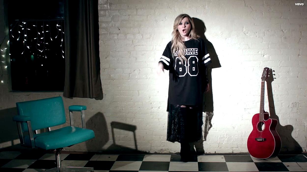 abigailbreslin-yousuck-00152.jpg