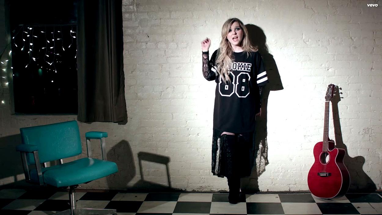 abigailbreslin-yousuck-00306.jpg abigailbreslin-yousuck-00306.jpg