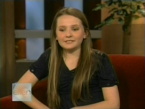 ellen_08000260.png ellen_08000260.png