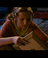 Filename=vlcsnap-1386914.png
Filesize=473KiB
Dimensions=853x480
Date added=Aug 21, 2008 vlcsnap-1386914.png