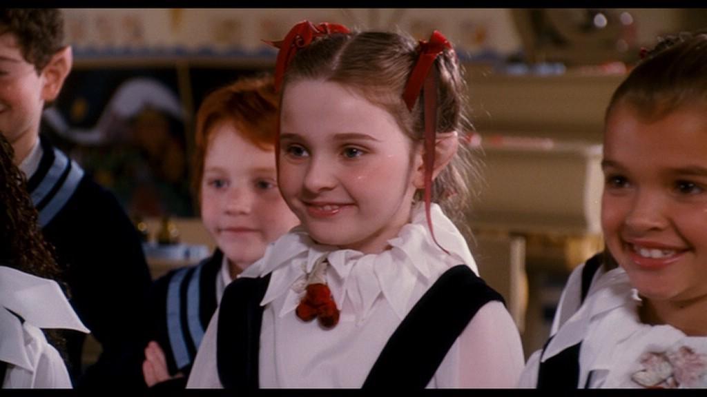 AbigailBreslin-TheSantaClause3-10.jpg