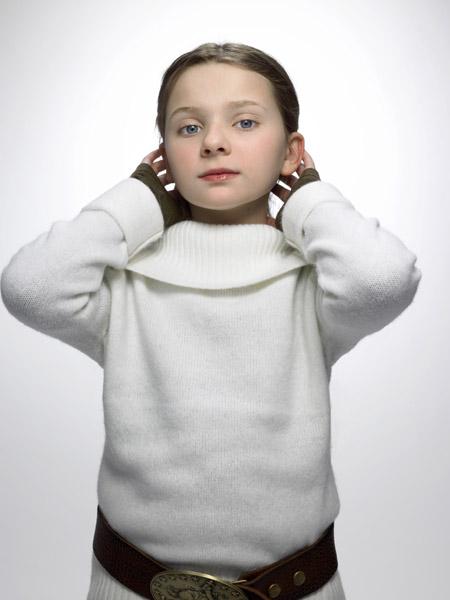 AbigailBreslin_KarinaTairashoot003.jpg AbigailBreslin_KarinaTairashoot003.jpg