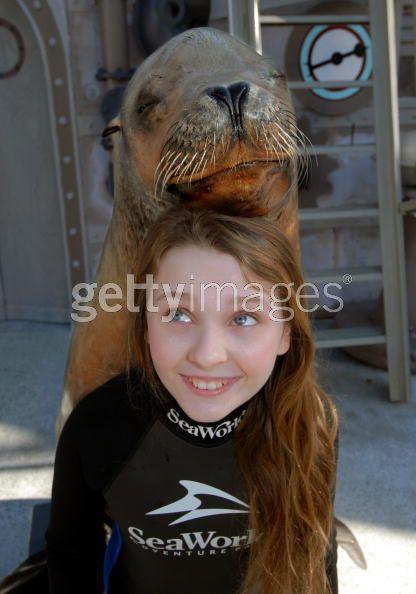 abbieseaworld002.jpg