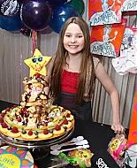 Filename=040%7E2.jpg
Filesize=50KiB
Dimensions=400x600
Date added=Feb 24, 2007 040%7E2.jpg