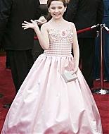 abigail-breslin-oscars-02.jpg