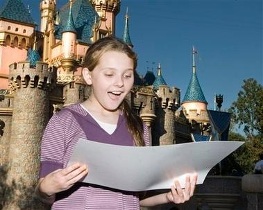 Abigail reaction to seeing her "Year of a million dreams" portrait
Abigail reaction to seeing her "Year of a million dreams" portrait