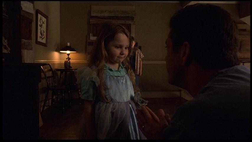 AbigailBreslin_Sigs661.jpg