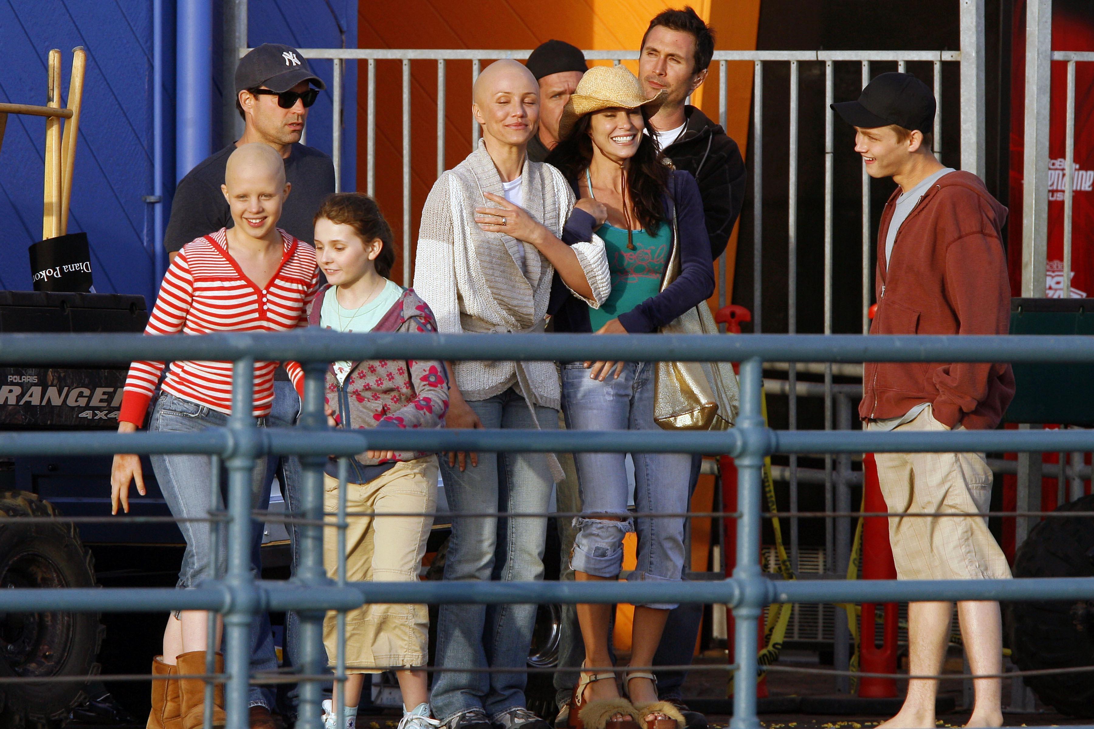 HQ - Thanks [url=http://seamusdavey-fitzpatrick.com/]Linny[/url]!
