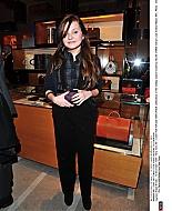 Filename=PartyAlexaChung-002.jpg
Filesize=89KiB
Dimensions=728x950
Date added=Jan 04, 2010 PartyAlexaChung-002.jpg