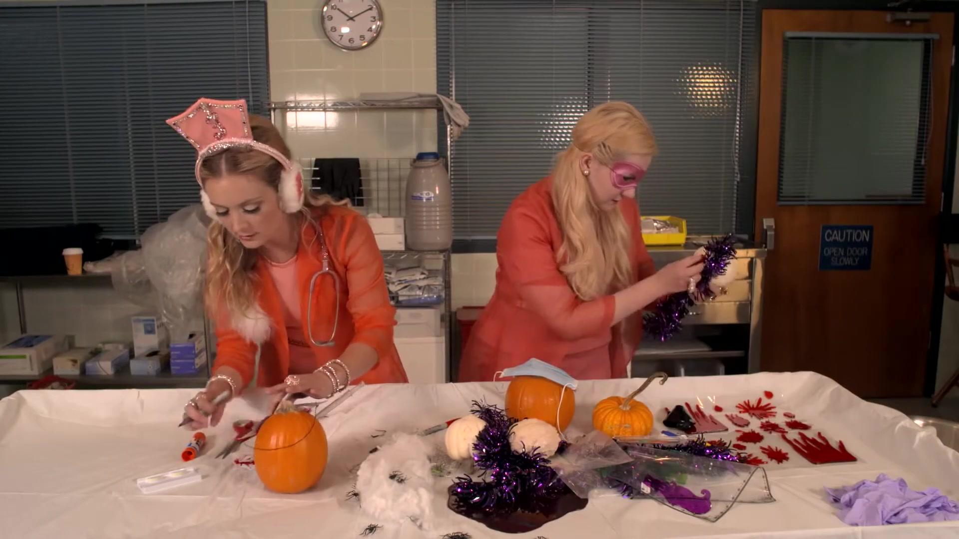 PumpkinDecoratingChanels_SQS2_132.jpg