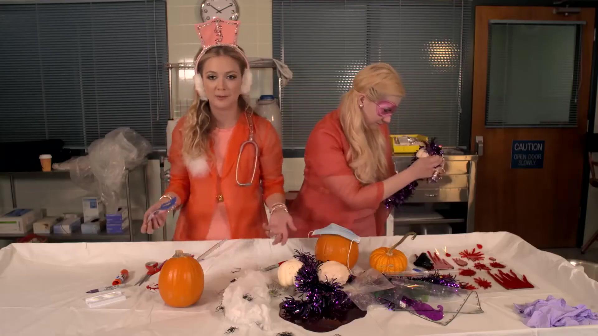 PumpkinDecoratingChanels_SQS2_141.jpg