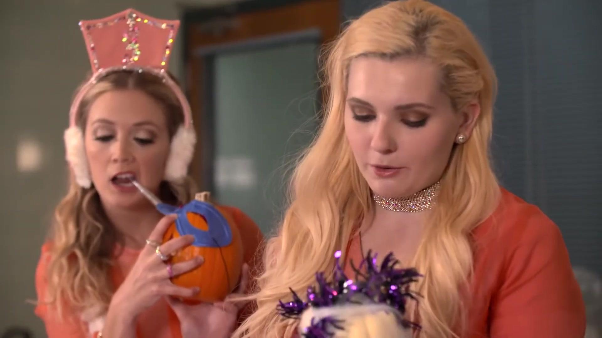 PumpkinDecoratingChanels_SQS2_257.jpg