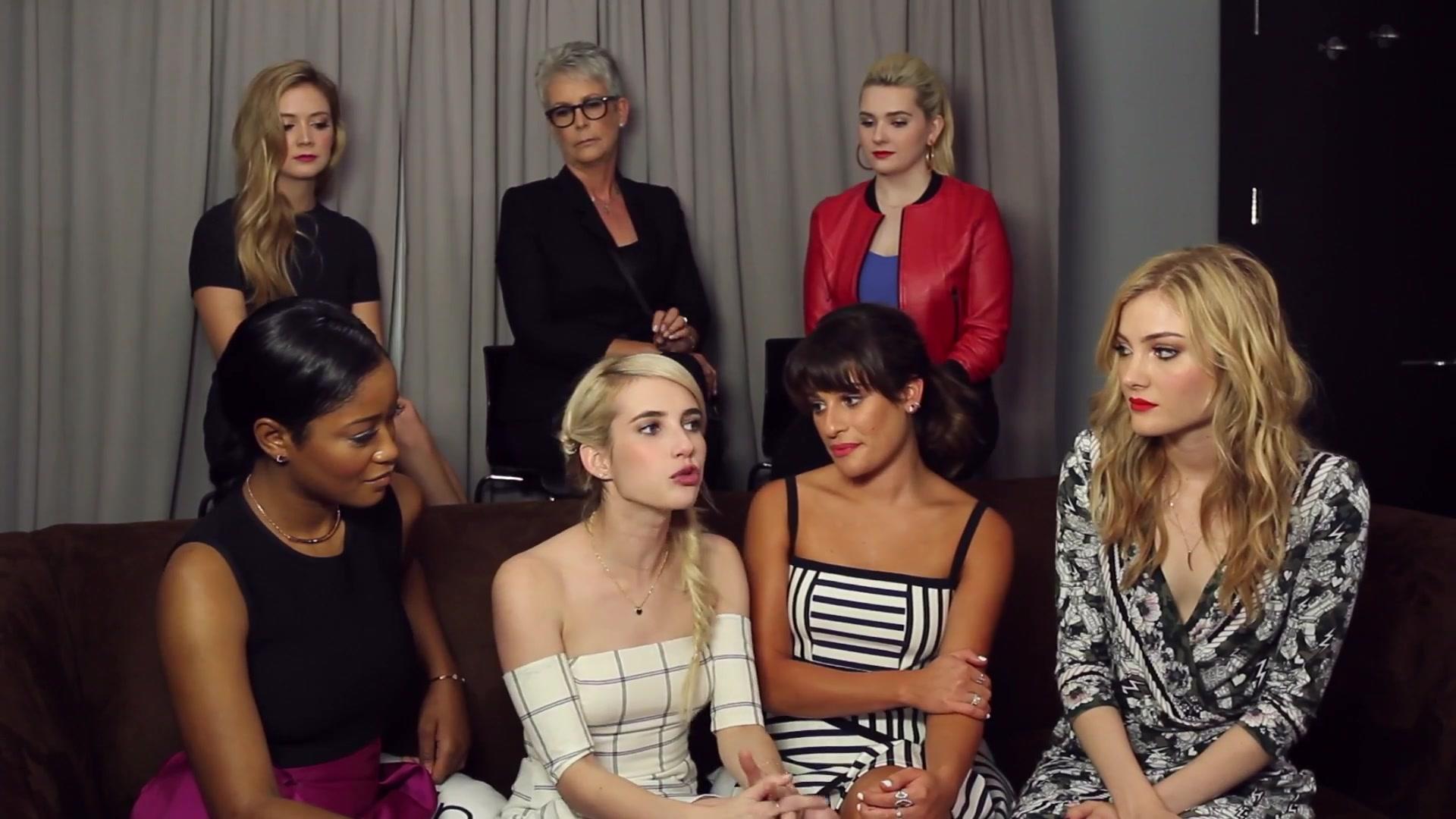 SQ_ComicCon15_TVLine_000456.jpg SQ_ComicCon15_TVLine_000456.jpg