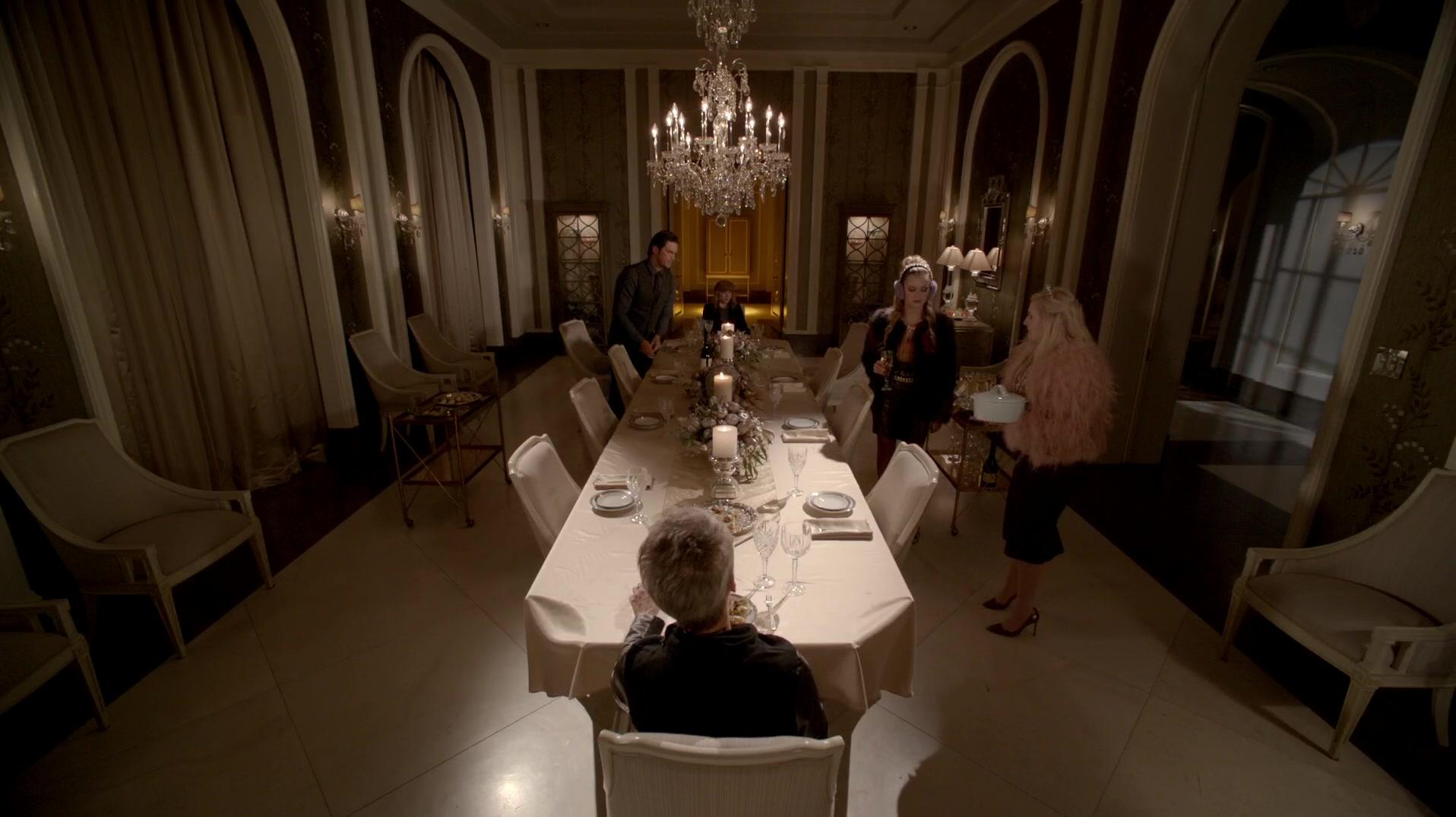 Scream_Queens_2015_S01E10_Thanksgiving_1080p_3337.jpg